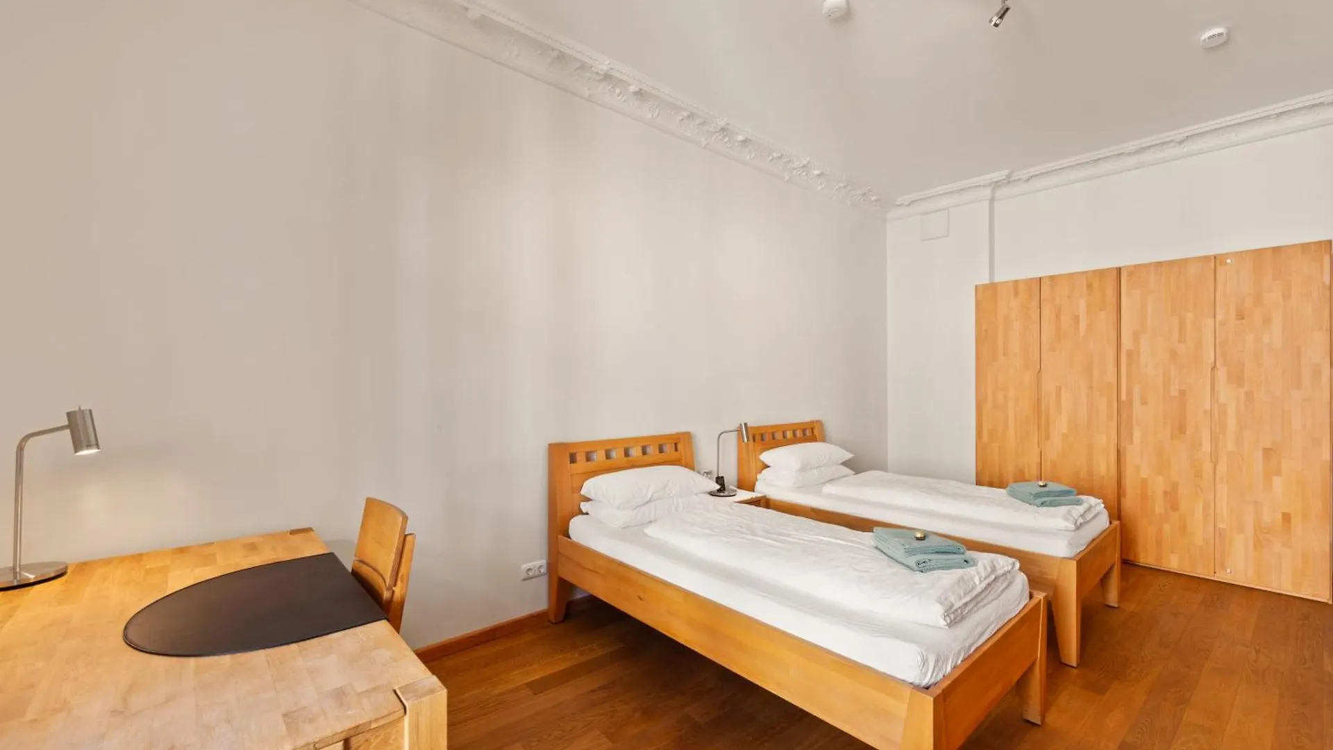 ברלין Aptd Downtown Monument4Rent Near Checkpoint Charlie 0*,