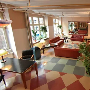  Vandrarhem Fabrik -